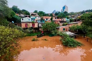 Subió el río y complicó sectores del sur paraguayo.