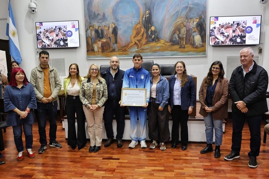 El Concejo Municipal reconoció a deportistas y clubes que fueron parte de los Juegos Suramericanos Santa Fe 2026.