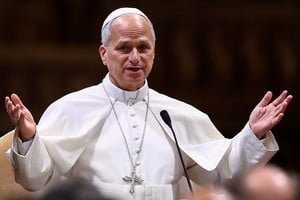 El Vaticano comunicó que el estado del pontífice será actualizado durante la jornada Créditos: REUTERS/Guglielmo Mangiapane