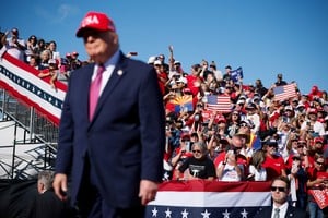US President Donald Trump attends a campaign rally at Laughlin/Bullhead International Airport in Bullhead City, Arizona, US, October 14, 2026. REUTERS/Evan Vucci