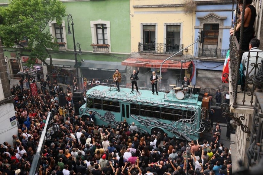 La banda irlandesa U2 grabó en mayo de 2026 el videoclip de su canción «Street of Dreams» (“Calle de sueños”) en el Centro Histórico de la Ciudad de México