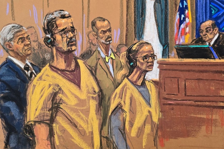Ousted Venezuelan President Nicolas Maduro and his wife Cilia Flores, facing a new indictment accusing them of conspiring to torture political opponents and US citizens to retain their grip on power, stand beside lawyers Barry Pollack and Mark Donnelly as Judge Alvin Hellerstein presides at the Daniel Patrick Moynihan United States Courthouse in New York City, US, October 15, 2026 in this courtroom sketch. REUTERS/Jane Rosenberg TPX IMAGES OF THE DAY