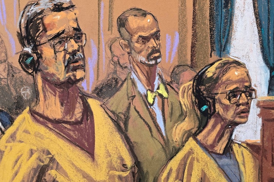 Ousted Venezuelan President Nicolas Maduro and his wife Cilia Flores, facing a new indictment accusing them of conspiring to torture political opponents and US citizens to retain their grip on power, stand beside lawyer Mark Donnelly at the Daniel Patrick Moynihan United States Courthouse in New York City, US, October 15, 2026 in this courtroom sketch. REUTERS/Jane Rosenberg