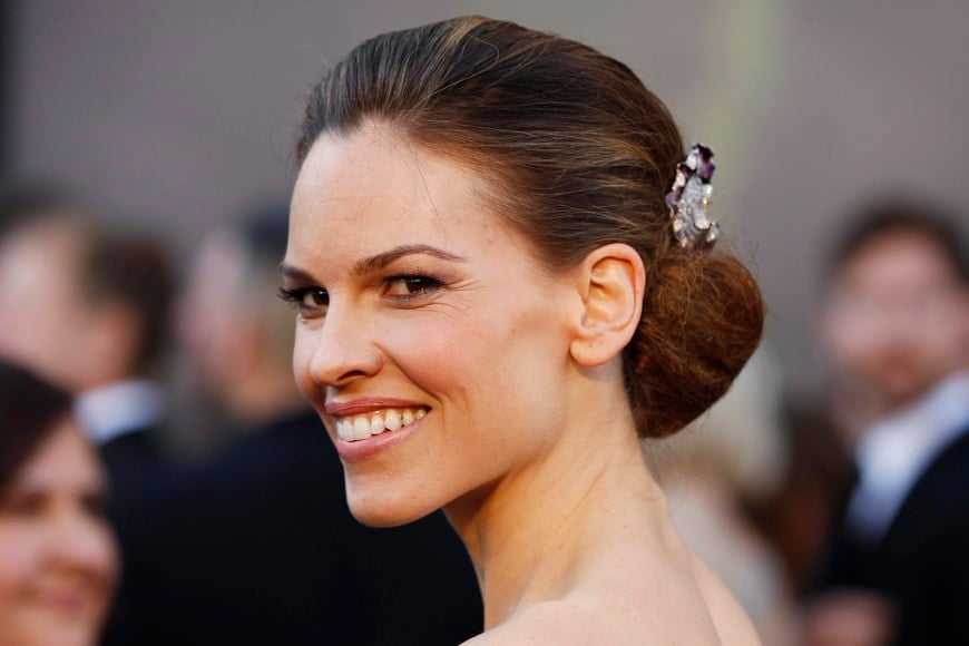 Actress Hilary Swank arrives at the 83rd Academy Awards in Hollywood, California, February 27, 2011. (OSCARS-ARRIVALS) REUTERS/Lucas Jackson (UNITED STATES - Tags: ENTERTAINMENT HEADSHOT) california eeuu Hilary Swank entrega premios oscar premios academia hollywood alfombra roja llegada actriz