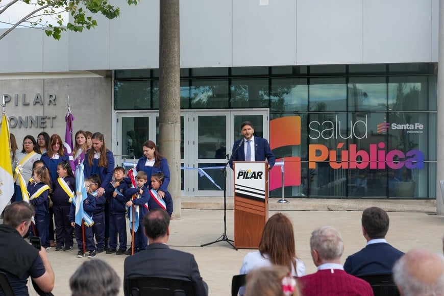 El nuevo edificio del Hospital José María Vionnet quedó inaugurado en 2026, en el marco de los festejos por los 150 años de Pilar, con el objetivo de fortalecer la infraestructura sanitaria de la región.
