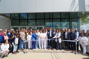 El nuevo edificio del Hospital José María Vionnet quedó inaugurado en 2026, en el marco de los festejos por los 150 años de Pilar, con el objetivo de fortalecer la infraestructura sanitaria de la región.