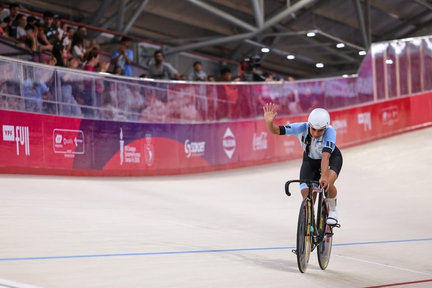 El Invencible Velódromo recibirá a ciclistas élite y máster de todo el país.