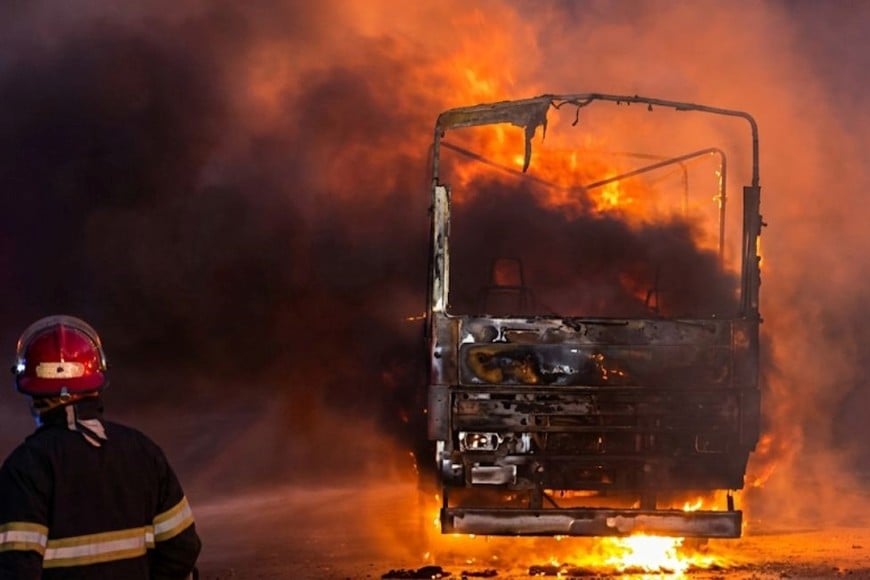El accidente se produjo a la altura del kilómetro 99 y provocó la interrupción total del tránsito en el sector