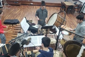 Estudiantes avanzados de la cátedra de Percusión serán parte de la propuesta. Foto: Gentileza Prensa ISM