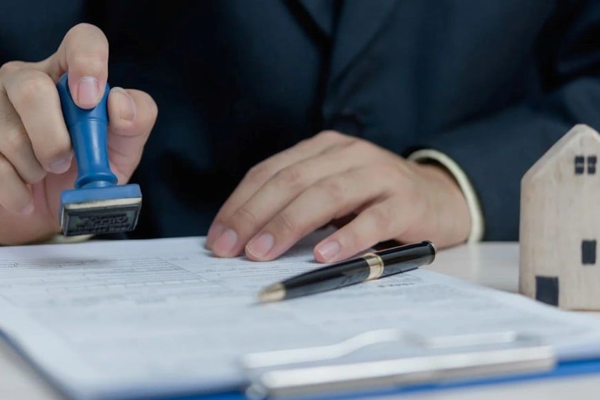 Los requisitos económicos cambian de una entidad a otra.