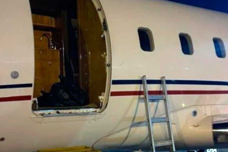 Así llegó el avión.