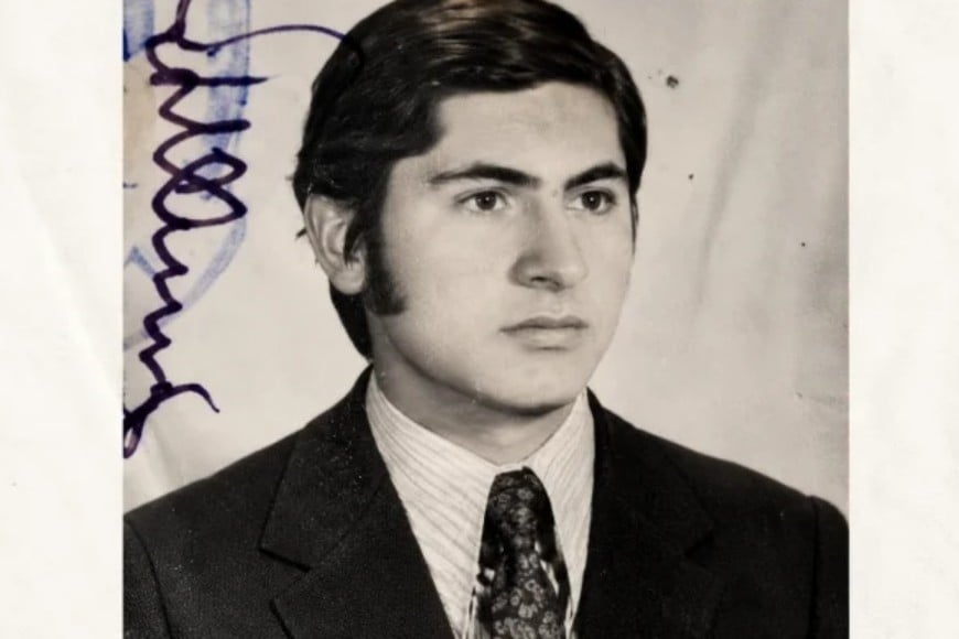 Carlos Medina González desapareció cuando tenía 20 años.