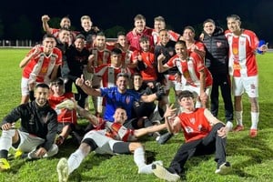 Colón de San Justo, ganó y clasificó. Gentileza