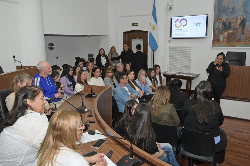 Entrega de certificados en el Concejo.
