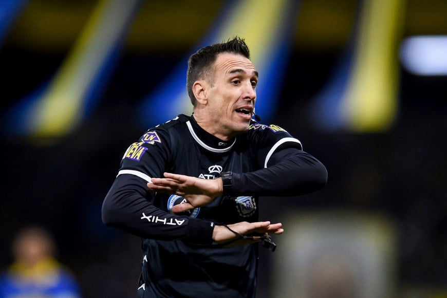 Pablo Dóvalo , el árbitro para Unión.