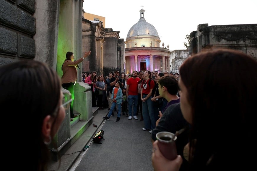 El MaCA abrirá panteones históricos y ofrecerá recorridos, música y teatro