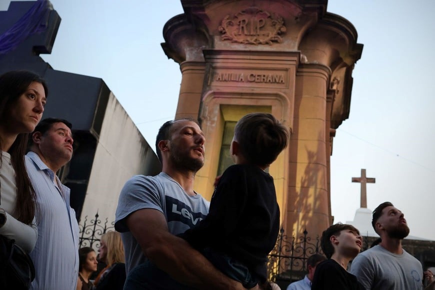 El MaCA abrirá panteones históricos y ofrecerá recorridos, música y teatro