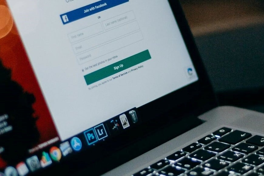 Además de la indemnización, deberá publicar una rectificación durante 15 días.