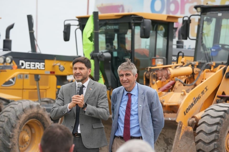 Pullaro aseguró que Santa Fe tiene “el plan más ambicioso de obra pública de la Argentina”.