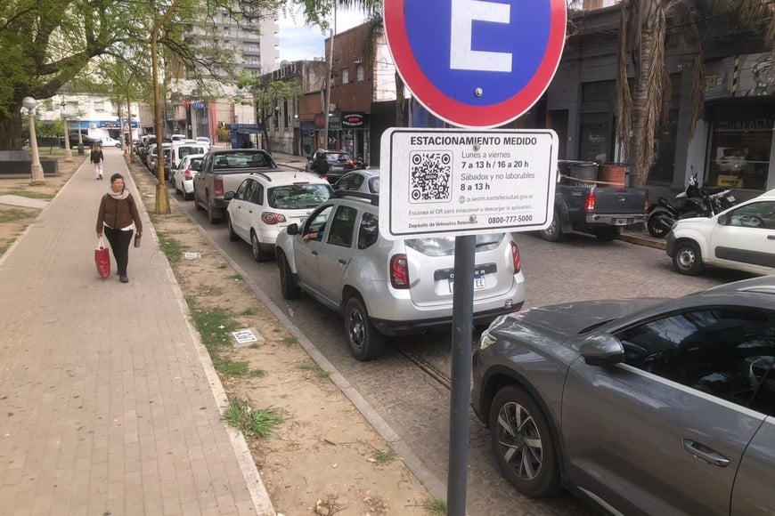 Medido. El estacionamiento en el microcentro. El Litoral.