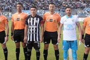 Lucas Cavallero, el árbitro para Bolivar - Colón por la Primera Nacional.