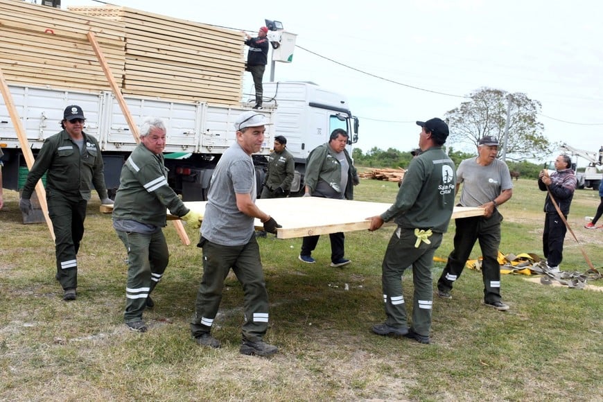 30 operarios municipales trabajan en el predio ubicado en el acceso a Alto Verde. MCSF