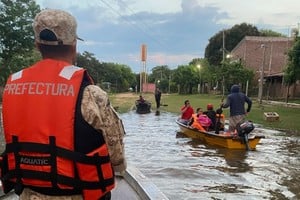 Prefectura brindó cobertura de seguridad para el traslado de 15 alumnos en Itatí.