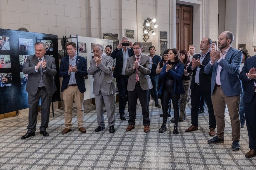 Muestra de fotografías sobre la Reforma Constitucional de la Provincia de Santa Fe. Foto: Gentileza Senado de Santa Fe.