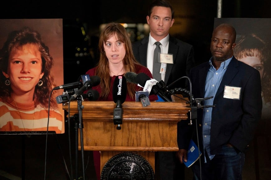 Witness Catherine Sweeney with WPLN recounts the planned execution of Christa Pike at Riverbend Maximum Security Institution in Nashville, Tennessee, US, September 30, 2026. Pike had not been declared dead when the witnesses were asked to leave the room they were witnessing in. Denny Simmons/The Tennessean/USA TODAY NETWORK via Imagn Images THIS IMAGE HAS BEEN SUPPLIED BY A THIRD PARTY. MANDATORY CREDIT. NO RESALES. NO ARCHIVES TPX IMAGES OF THE DAY