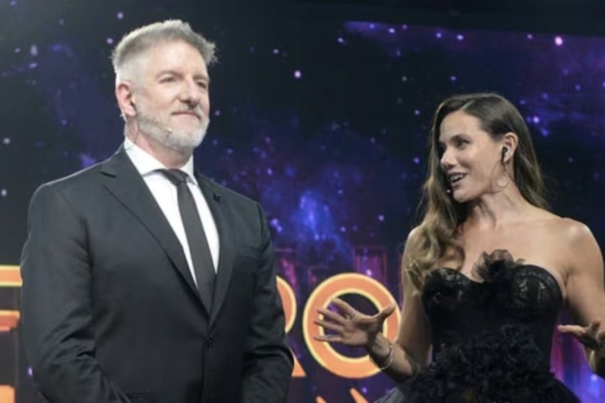 Luciana Rubinska y Luis Novaresio estuvieron a cargo de la conducción de la gala en Parque Norte.
