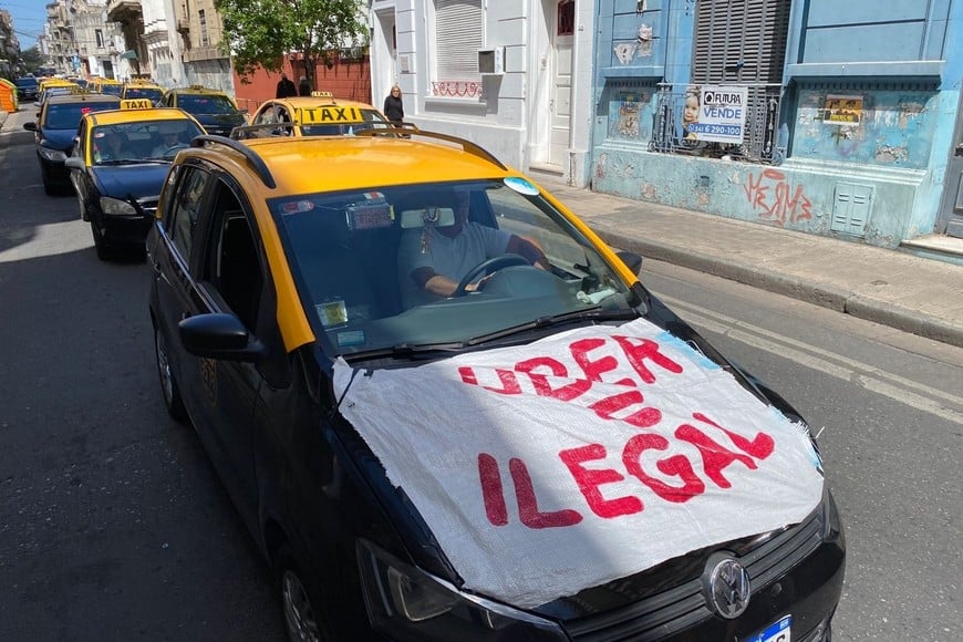 En Santa Fe como en otras ciudades se replican las protestas contra los servicios ilegales. Archivo.
