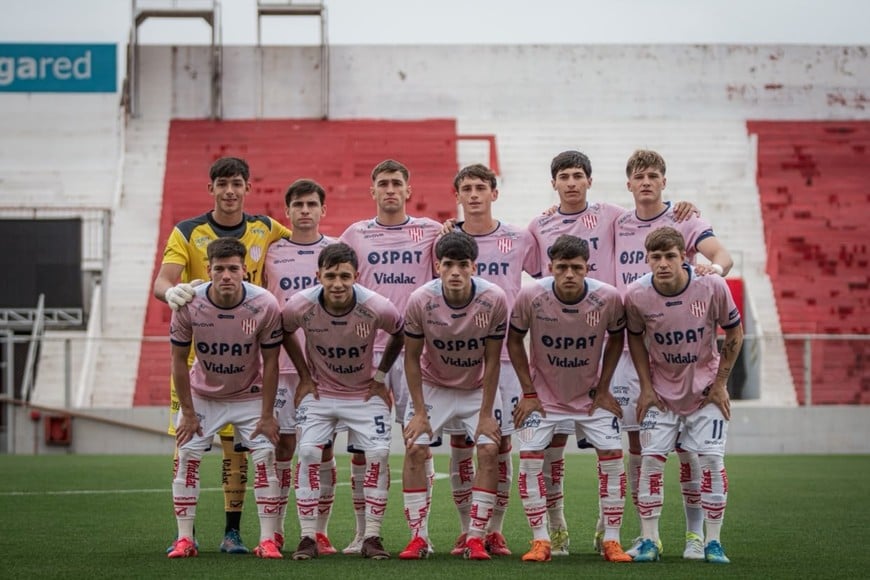 El equipo dirigido por Alejandro Trionfini generó claras situaciones en el complemento pero no pudo sostener la ventaja en el final.