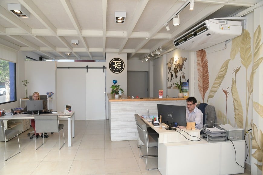 La propuesta boutique consolida en Santa Fe una forma de viajar donde el tiempo, la seguridad y el diseño a medida vuelven a ser el centro de la experiencia turística. Foto: Manuel Fabatía