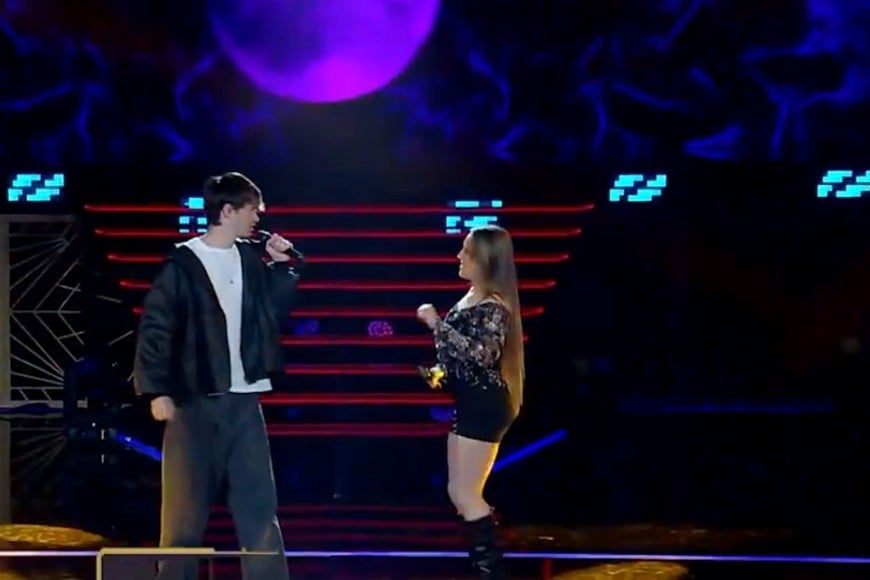 Dante Ortega junto a Mía Arredondo