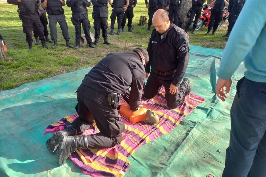 San Justo 90 policías participaron de una formación en tácticas y procedimientos