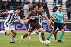Platense logró un triunfazo de visitante al revertir el marcador frente a Gimnasia de Mendoza y cortar una racha de siete partidos sin ganar en el Torneo Clausura.