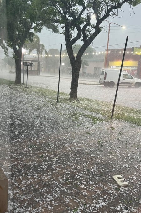 35 familias recibieron asistencia tras el temporal en Ataliva.