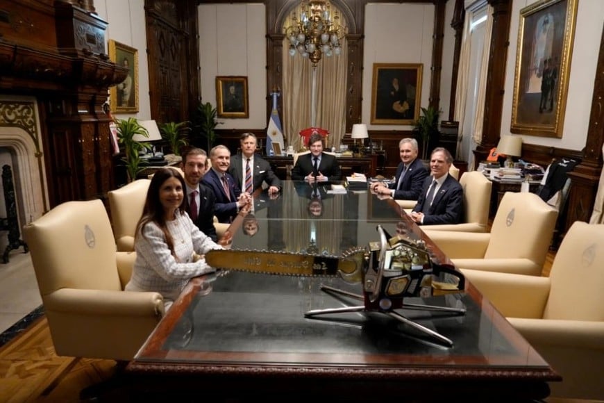 Javier Milei recibió a Christopher Landau este viernes en la Casa Rosada.