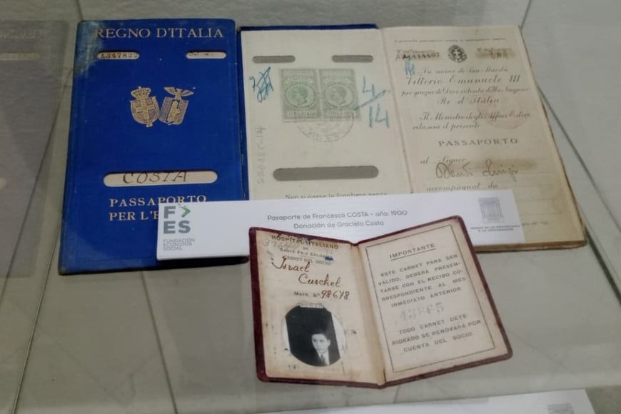 La digitalización ayuda a preservar documentos y objetos históricos.