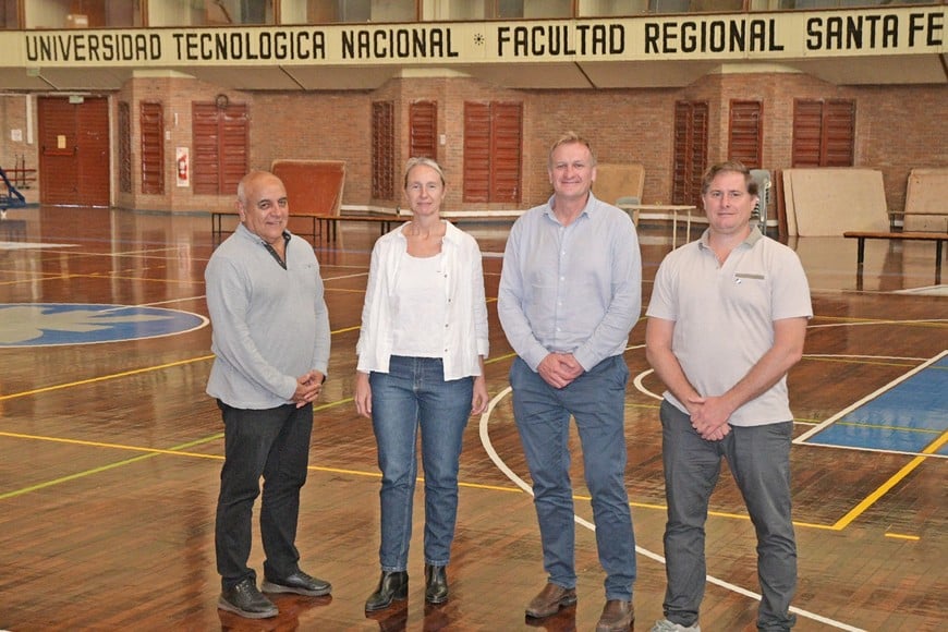 Autoridades de la UTN explicaron cómo se rindieron los fondos, que además fueron a becas estudiantiles y capacitación. Foto: Manuel Fabatía