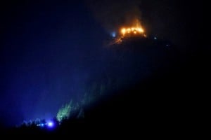 Smoke and fire rise following a fire incident at the Kehlsteinhaus, the Eagle's Nest, in Berchtesgaden, Bavaria, Germany, in this handout image released October 24, 2026. Markus Leitner/Bavarian Red Cross/Handout via REUTERS THIS IMAGE HAS BEEN SUPPLIED BY A THIRD PARTY. NO RESALES. NO ARCHIVES. MANDATORY CREDIT.