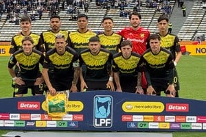 El Halcón de Florencio Varela reaccionó a tiempo en el segundo tiempo y se llevó un triunfazo clave de su visita a La Docta.