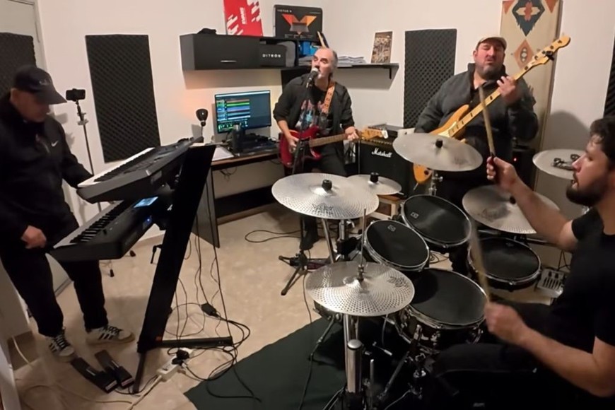 Arcángel, banda santafesina, en ensayo