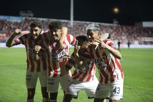 Los tres goles en un tiempo que marcó el Tate, alimentan las expectativas de entrar en el Reducido. Foto: Matías Pintos