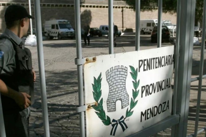 El conflicto comenzó durante la madrugada de este martes en el pabellón 16 de la cárcel mendocina.