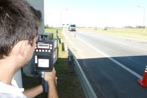Se garantiza que los cinemómetros y etilómetros midan adecuadamente y que no generen multas erróneas o cualquier otro inconveniente. Foto: El Litoral