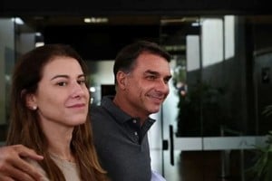 Flávio Bolsonaro viajó a Ecuador junto a su familia en un avión privado. Créditos: REUTERS