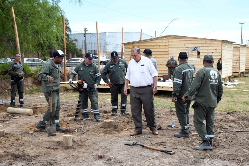 El intendente Poletti recorrió el martes el Centro Asistencial de evacuados de Alto Verde. Archivo.