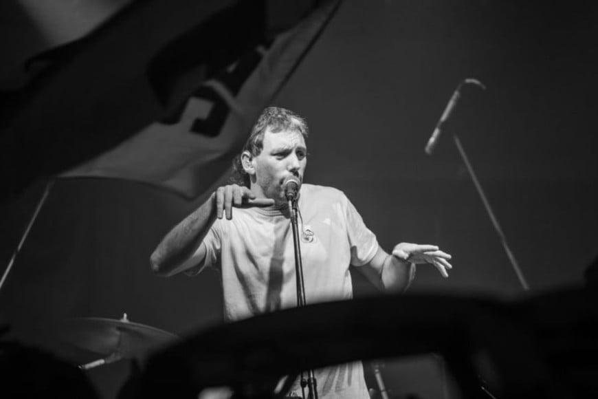 La Cumparsita Rock 72, banda platense: cantante y fundador Emiliano “Fino” Santillán