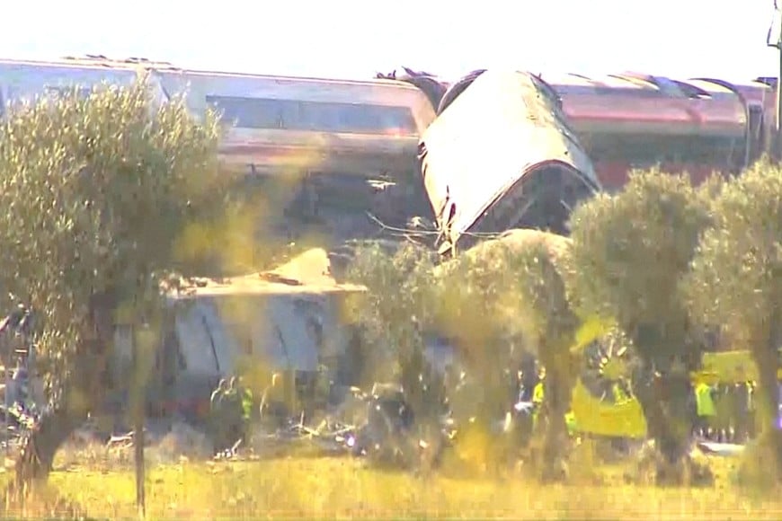 Emergency services work at the crash site after two high-speed trains collided, in Urda, Spain October 28, 2026, in this screengrab taken from a video. FORTA/Handout via REUTERS THIS IMAGE HAS BEEN SUPPLIED BY A THIRD PARTY. SPAIN OUT. NO COMMERCIAL OR EDITORIAL SALES IN SPAIN. NO RESALES. NO ARCHIVES TPX IMAGES OF THE DAY